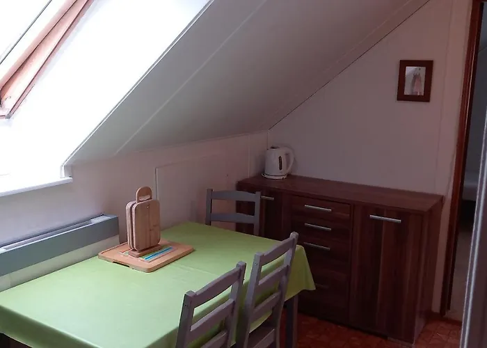 U Sjezdovky Az 12os Černý Dŭl
